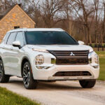 Pixar Place Hotel abre sus puertas en Disneyland Resort »